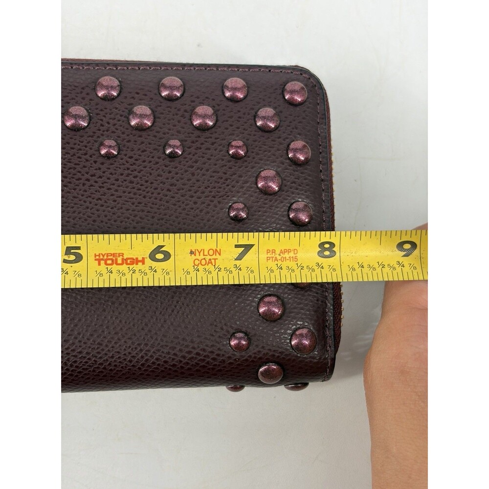 COACH OXBLOOD LEATHER Glitter STUDS ACCORDION ZIP AROUND WALLET Gold - Picture 13 of 14